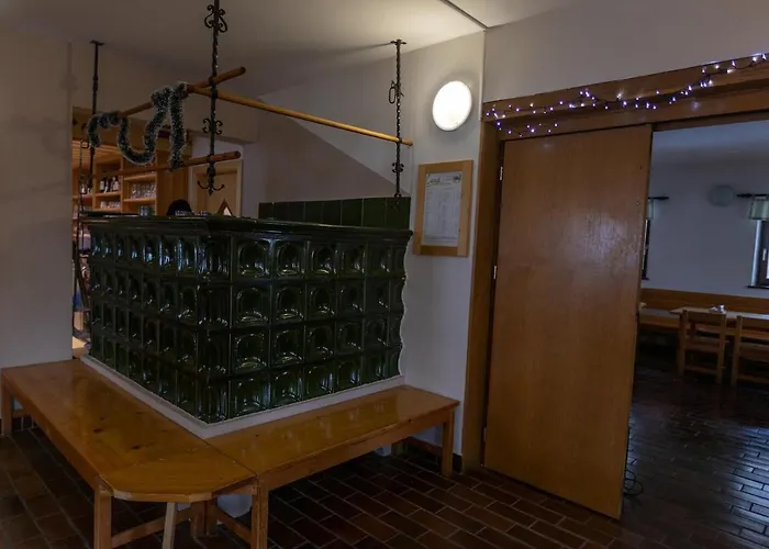 Hiša za goste Erjavceva Mountain Hut At Vrsic Pass Kranjska Gora