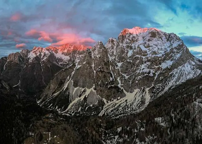 Penzion Erjavceva Mountain Hut At Vrsic Pass