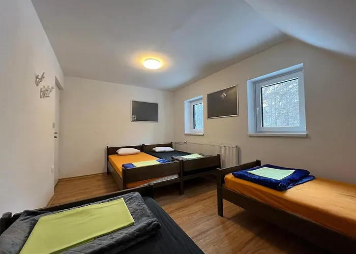 Hiša za goste Erjavceva Mountain Hut At Vrsic Pass *