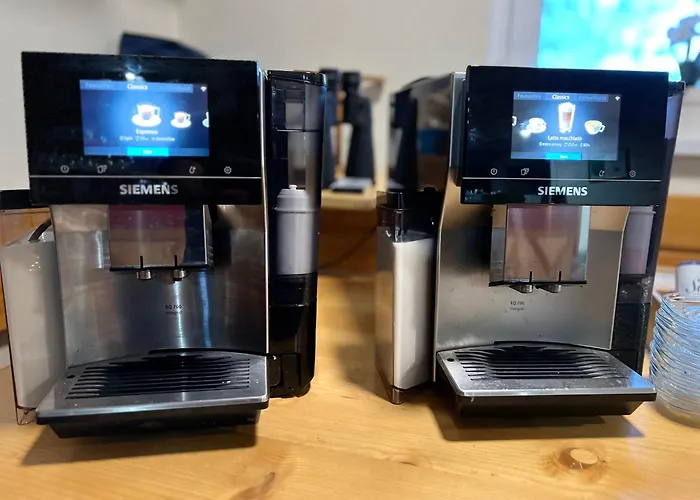 Hiša za goste Erjavceva Mountain Hut At Vrsic Pass