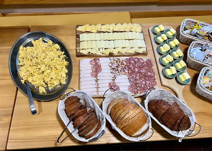 Gæstehus Erjavceva Mountain Hut At Vrsic Pass *